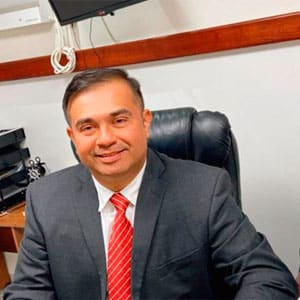 dr. daniel rojo raygoza -traumatologo y ortopedista